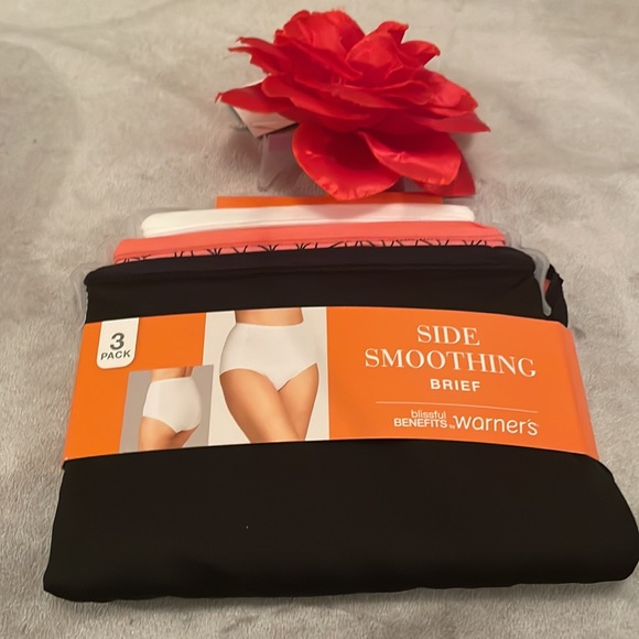 Warner’s 3Pack Plus Size Side Smoothing Brief - Size XL(8) - Picture 2 of 6